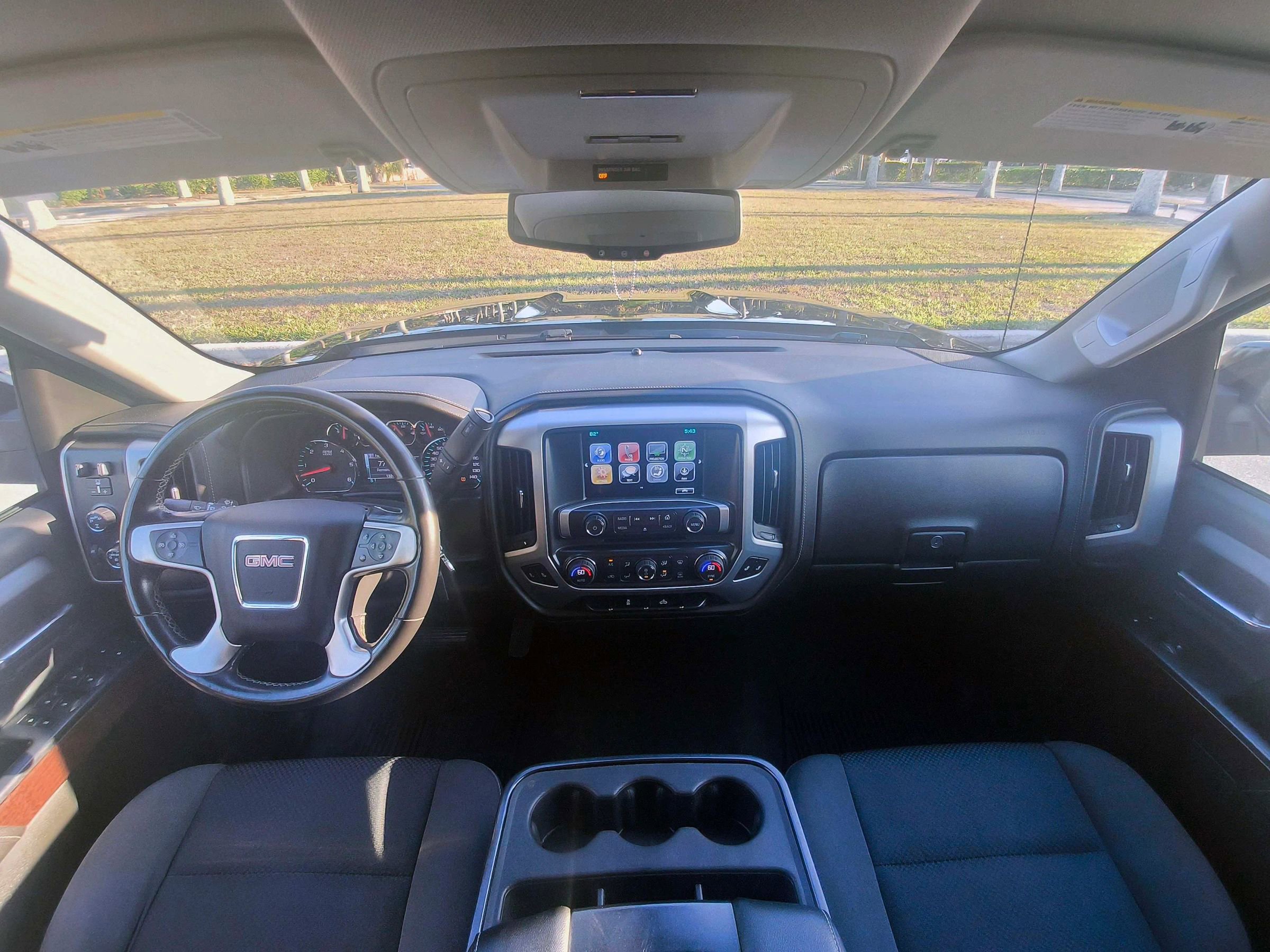 Used 2017 GMC Sierra 1500 SLE w/ SLE Value Package AWD/4WD image 9