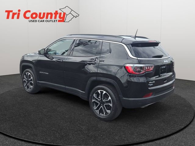 Used 2023 Jeep Compass Limited w/ Sun and Sound Group AWD/4WD image 6