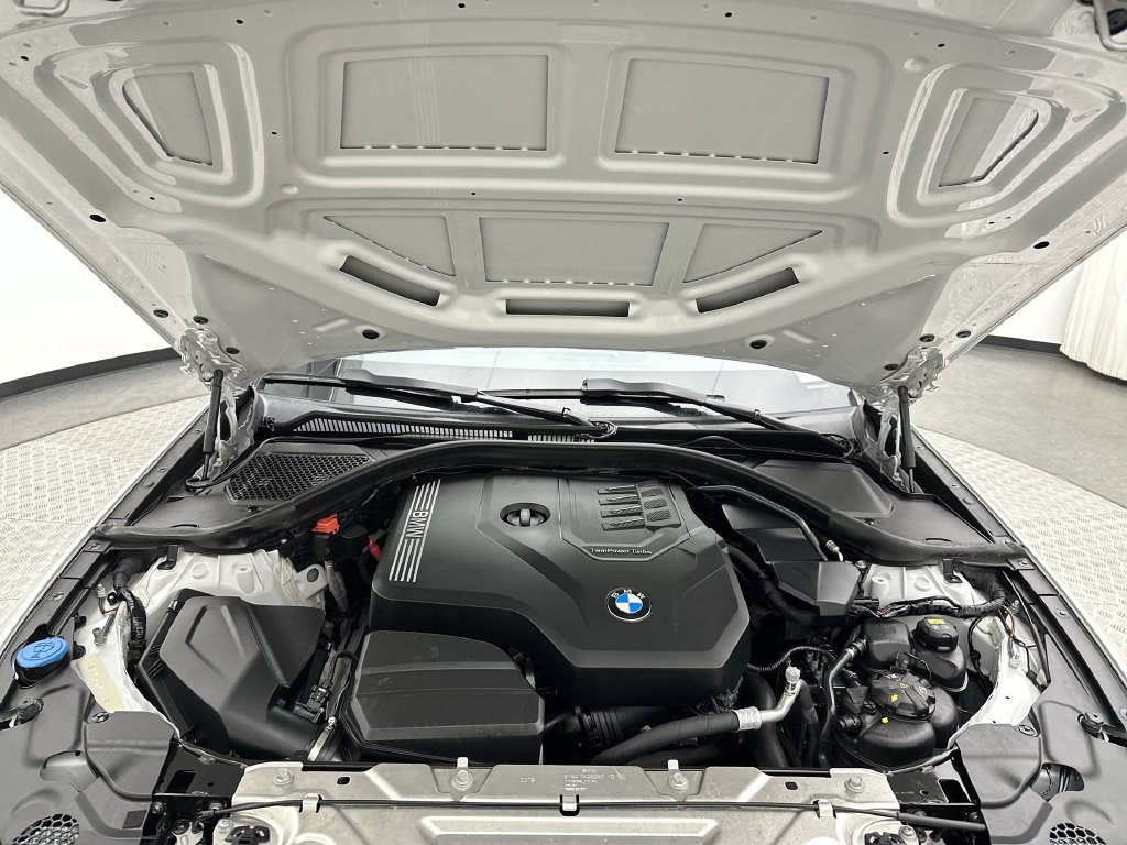 Used 2019 BMW 330i xDrive Sedan w/ Convenience Package AWD/4WD image 26