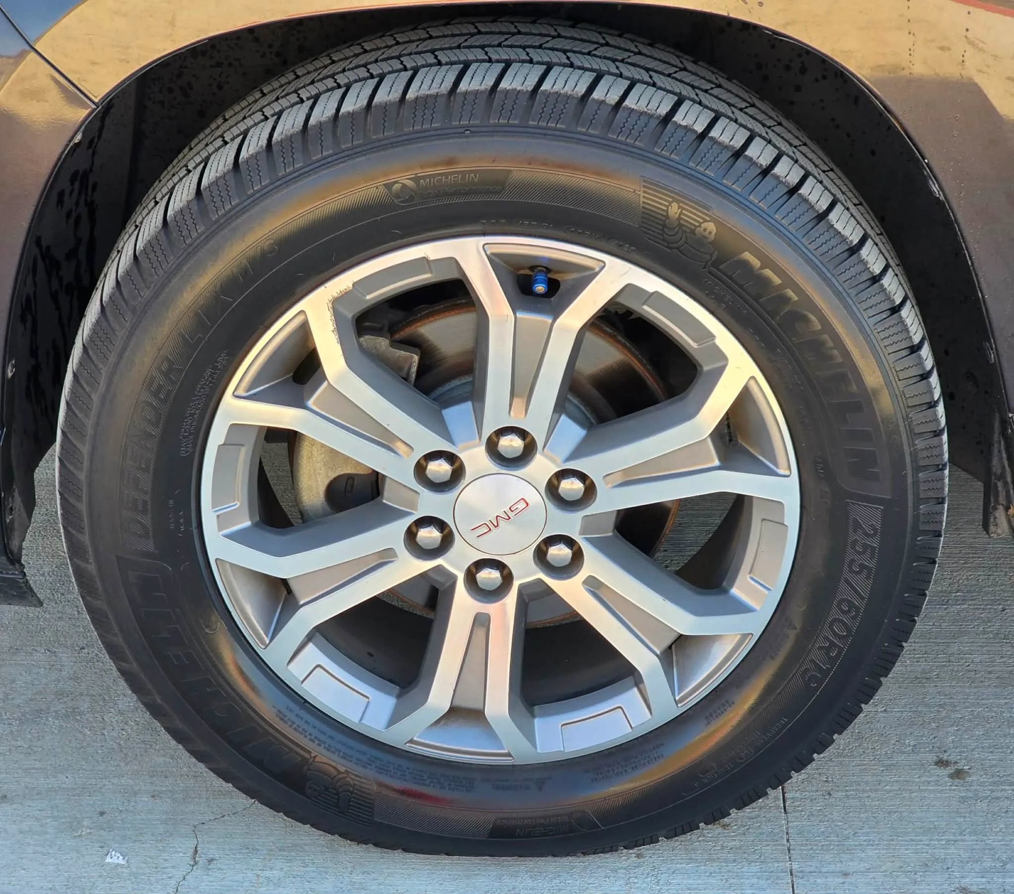 Used 2016 GMC Acadia SLT image 29