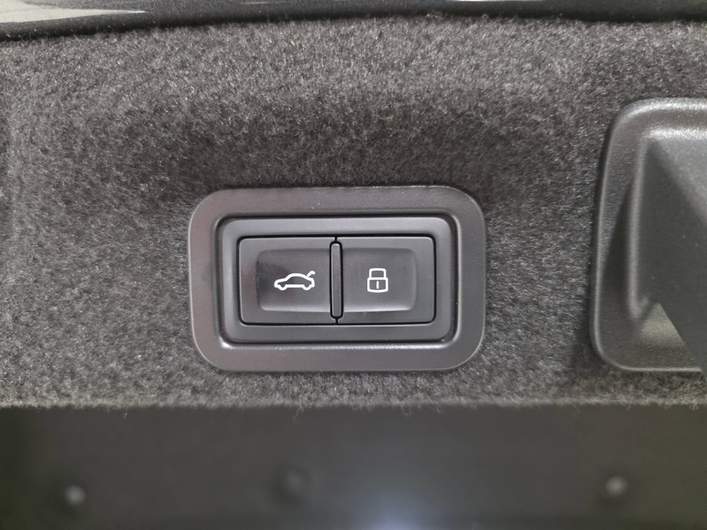 Certified 2026 Audi A6 Premium Plus w/ Premium Plus Package AWD/4WD image 8