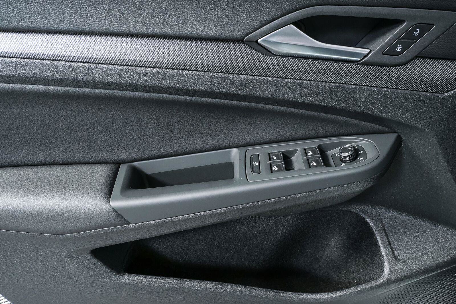 Certified 2025 Volkswagen GTI Autobahn FWD image 10