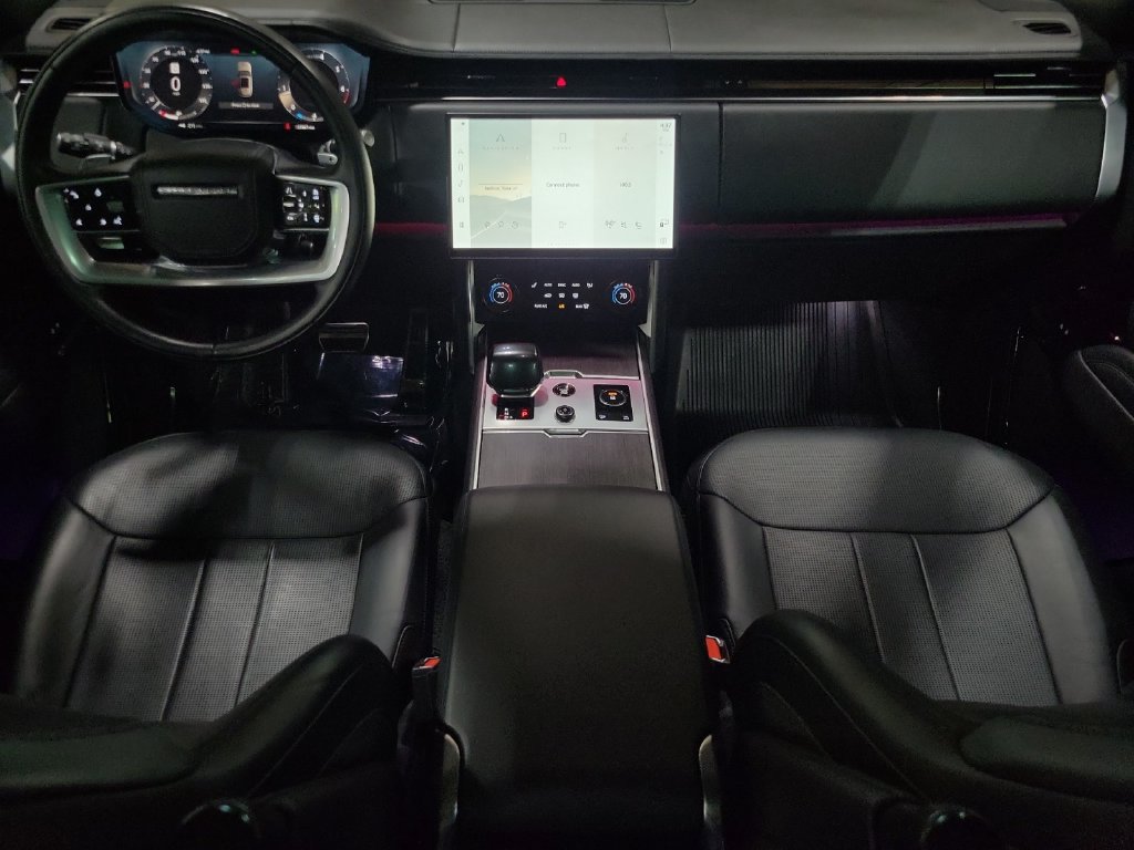 Used 2023 Land Rover Range Rover SV AWD/4WD image 26