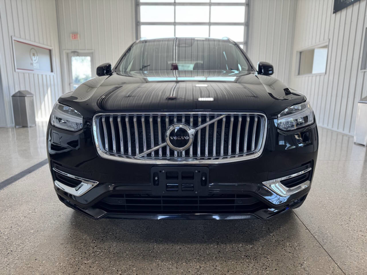 Used 2024 Volvo XC90 B6 Core w/ Protection Package Premier image 7