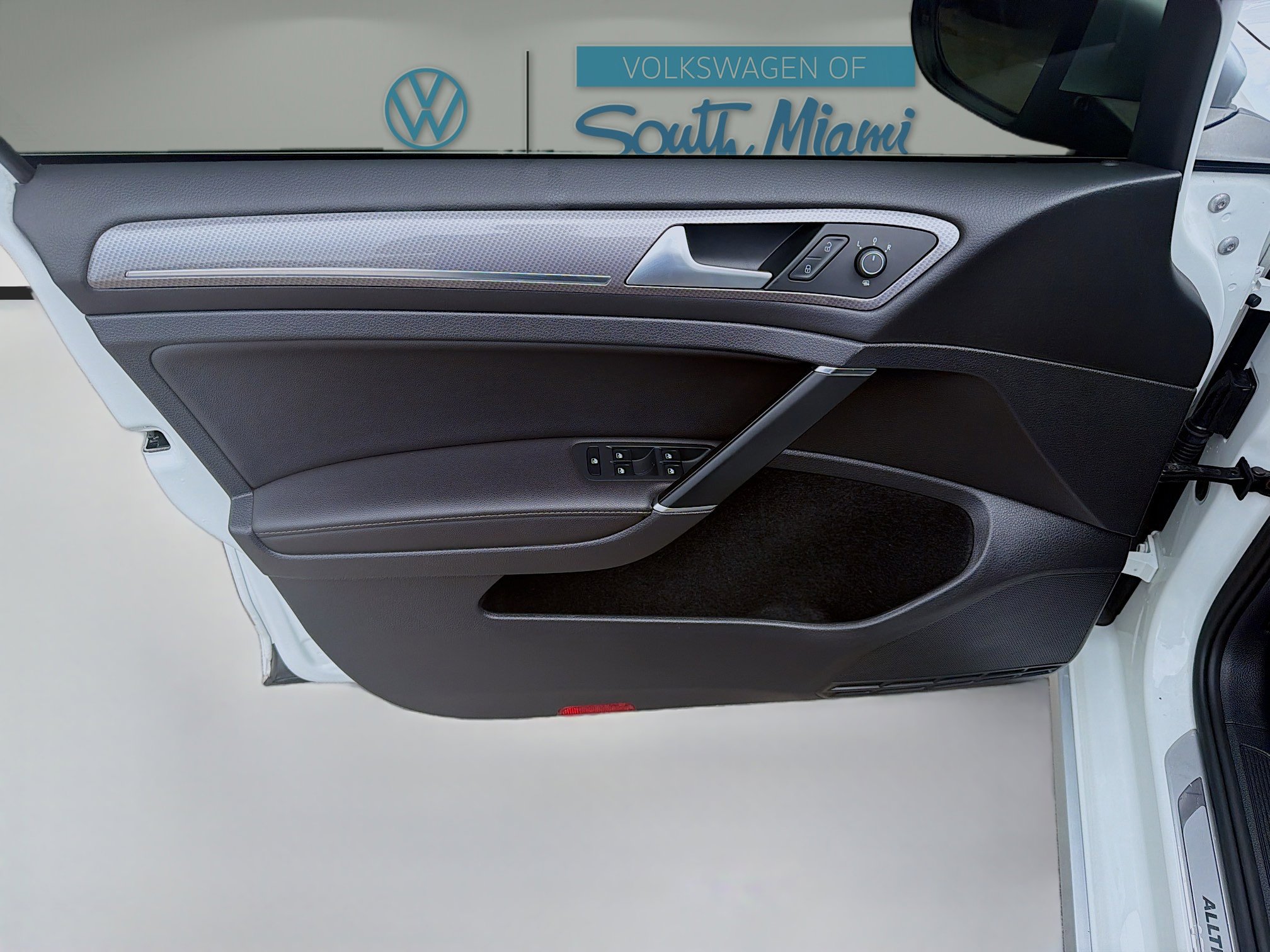 Used 2019 Volkswagen Golf Alltrack SE image 19