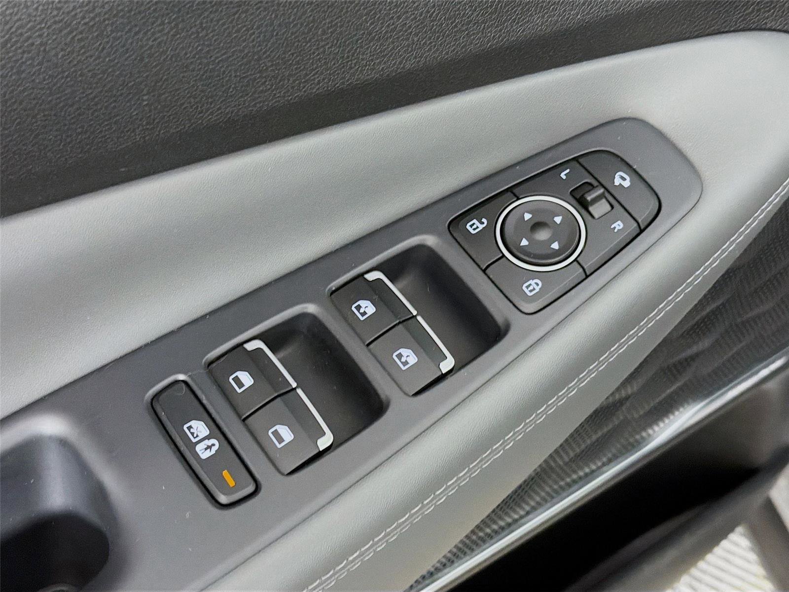 Used 2023 Hyundai Santa Fe Limited AWD/4WD image 20