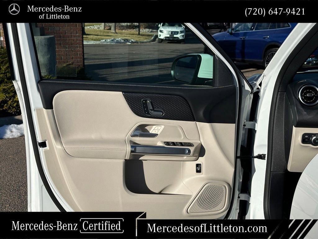 Certified 2025 Mercedes-Benz GLB 250 4MATIC image 32