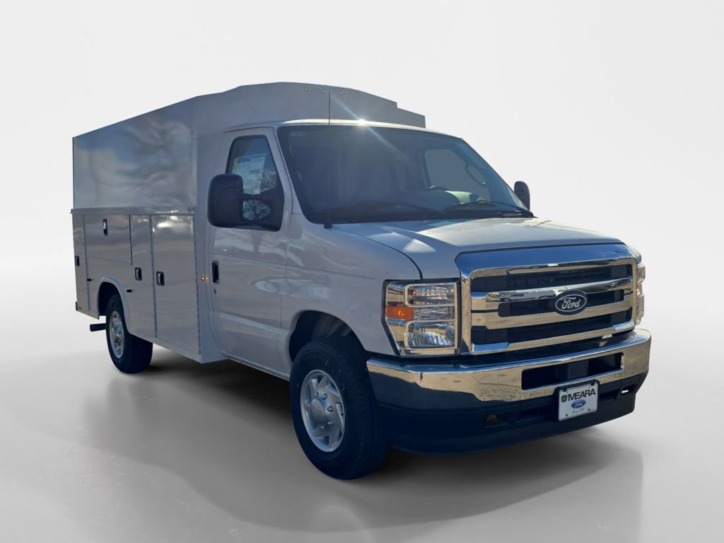 New 2026 Ford E-350 and Econoline 350 Super Duty w/ Power Equipment Group image 7