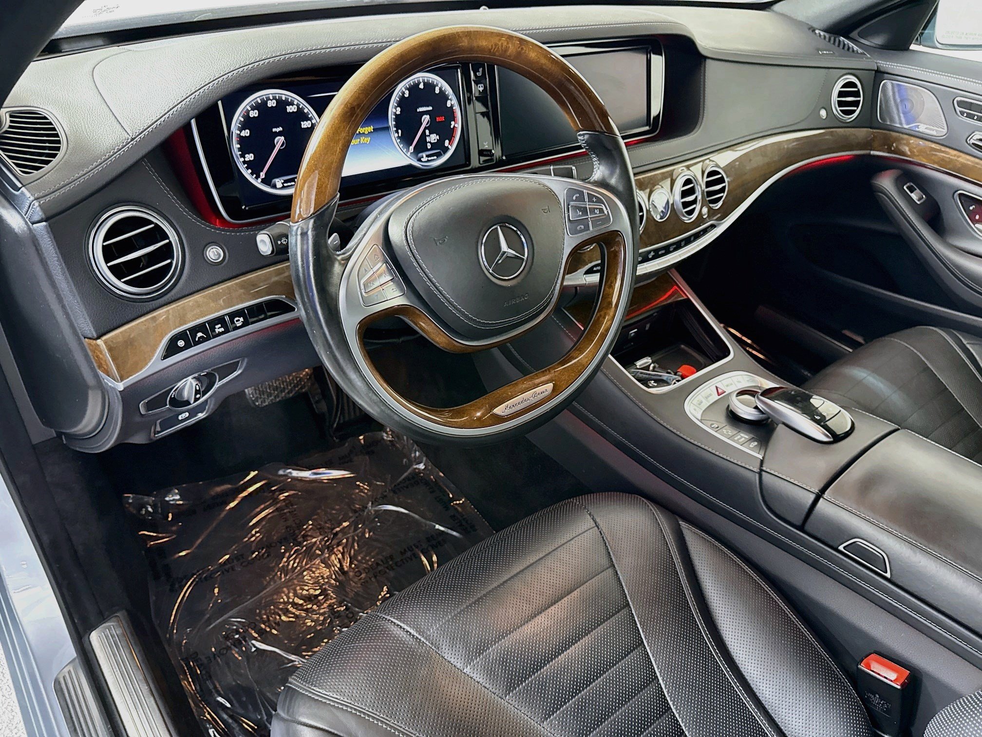 Used 2016 Mercedes-Benz S 550 4MATIC Sedan image 23