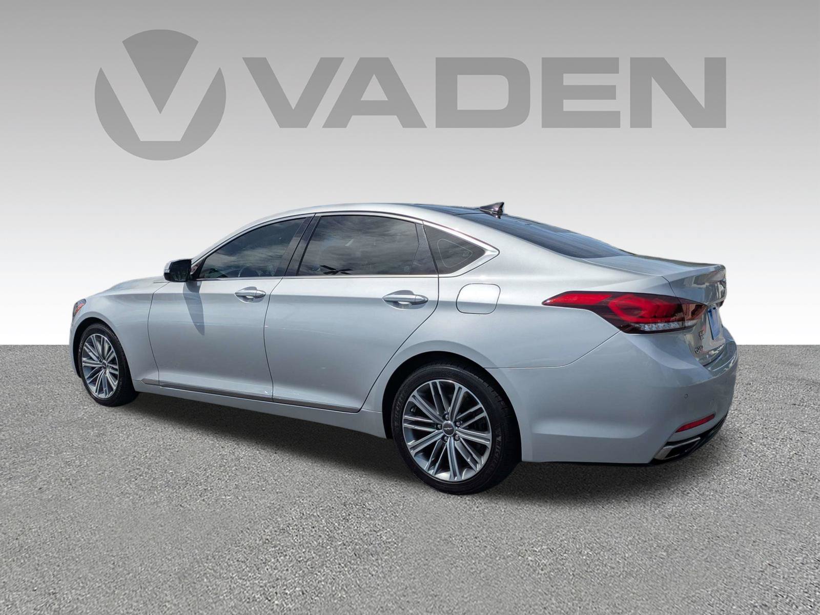 Used 2018 Genesis G80 3.8 w/ Option Group 02 RWD image 27