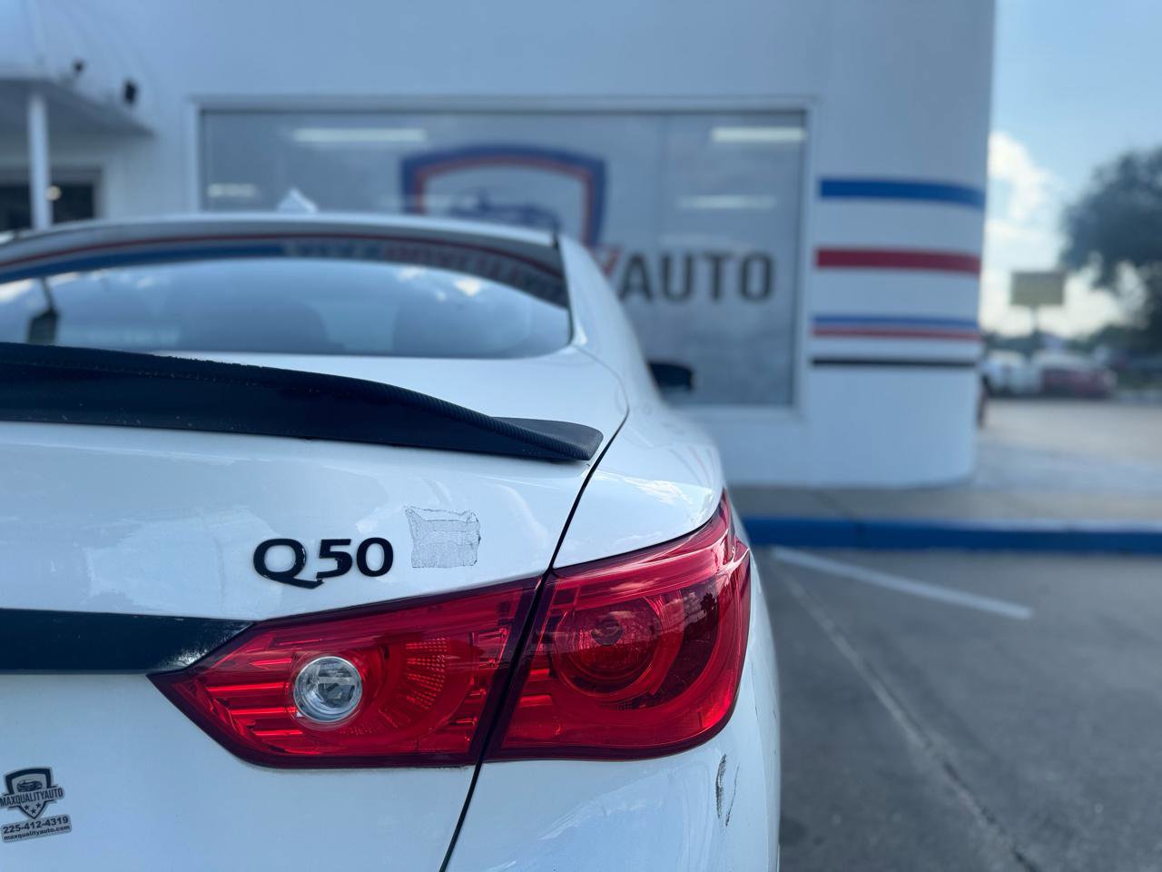 Used 2017 INFINITI Q50 3.0t Premium w/ 3.0T Premium Plus Package RWD image 34