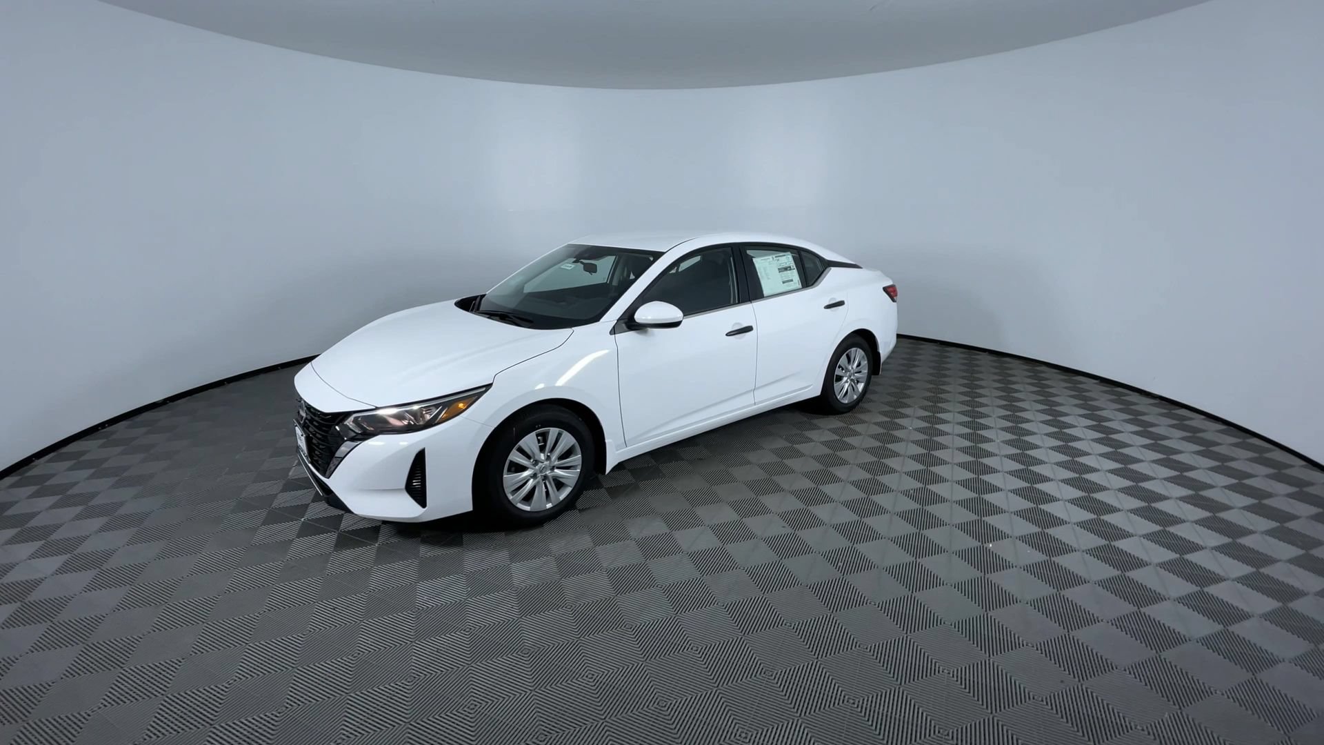Certified 2025 Nissan Sentra S FWD image 4