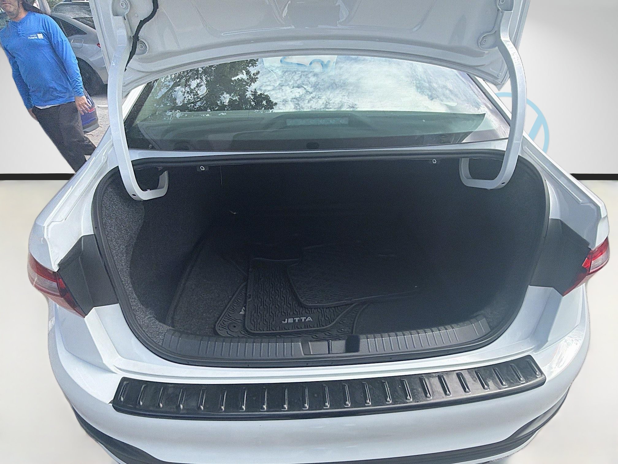 Certified 2025 Volkswagen Jetta S FWD image 25