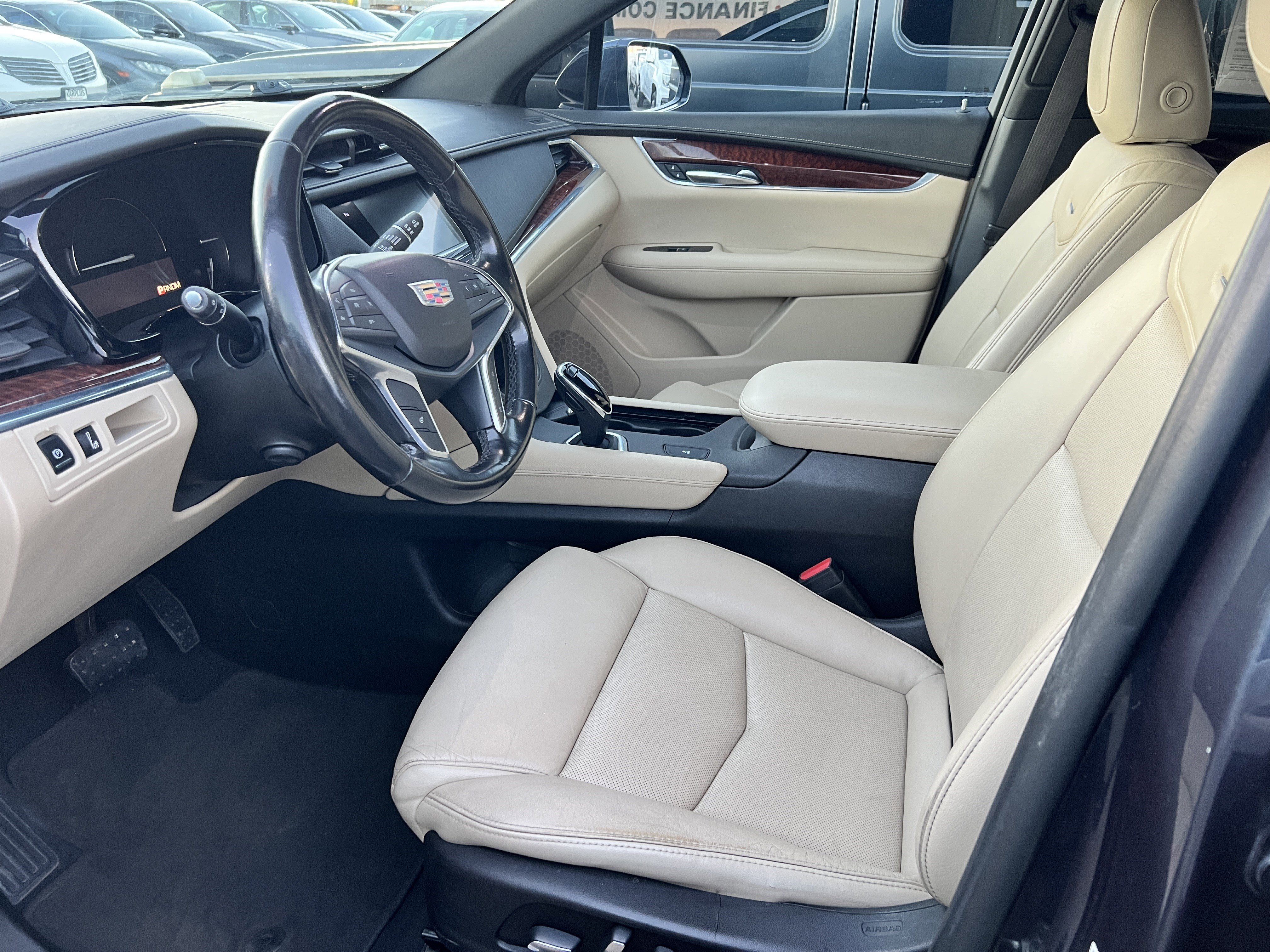 Used 2018 Cadillac XT5 Luxury image 10
