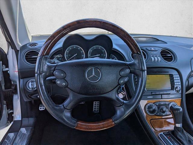 Used 2007 Mercedes-Benz SL 550 w/ Trim Pkg image 13