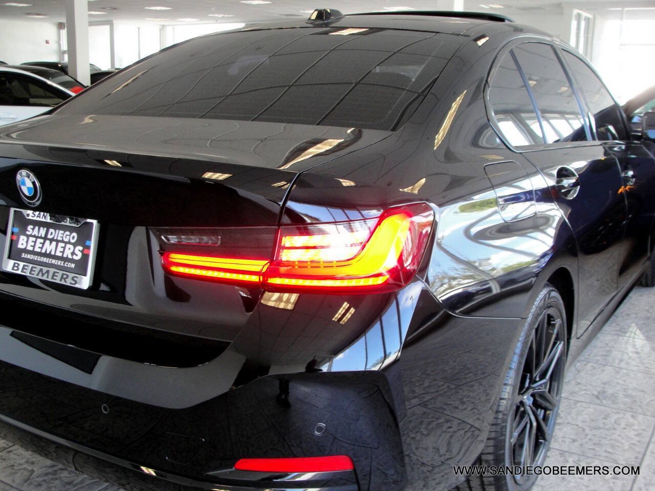 Used 2023 BMW 330i Sedan w/ Premium Package RWD image 55