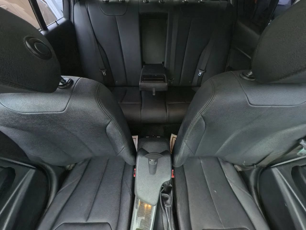 Used 2018 BMW 320i Sedan RWD image 25