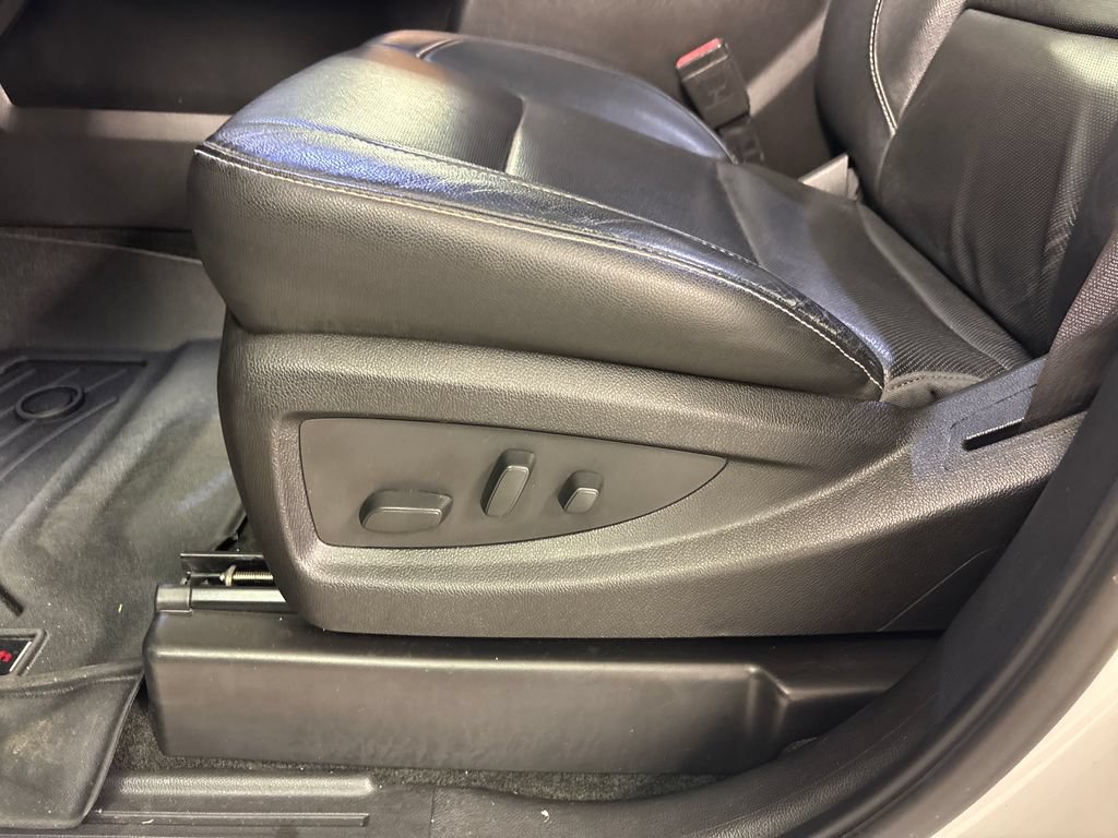 Used 2018 Chevrolet Silverado 3500 LTZ w/ Duramax Plus Package AWD/4WD image 26