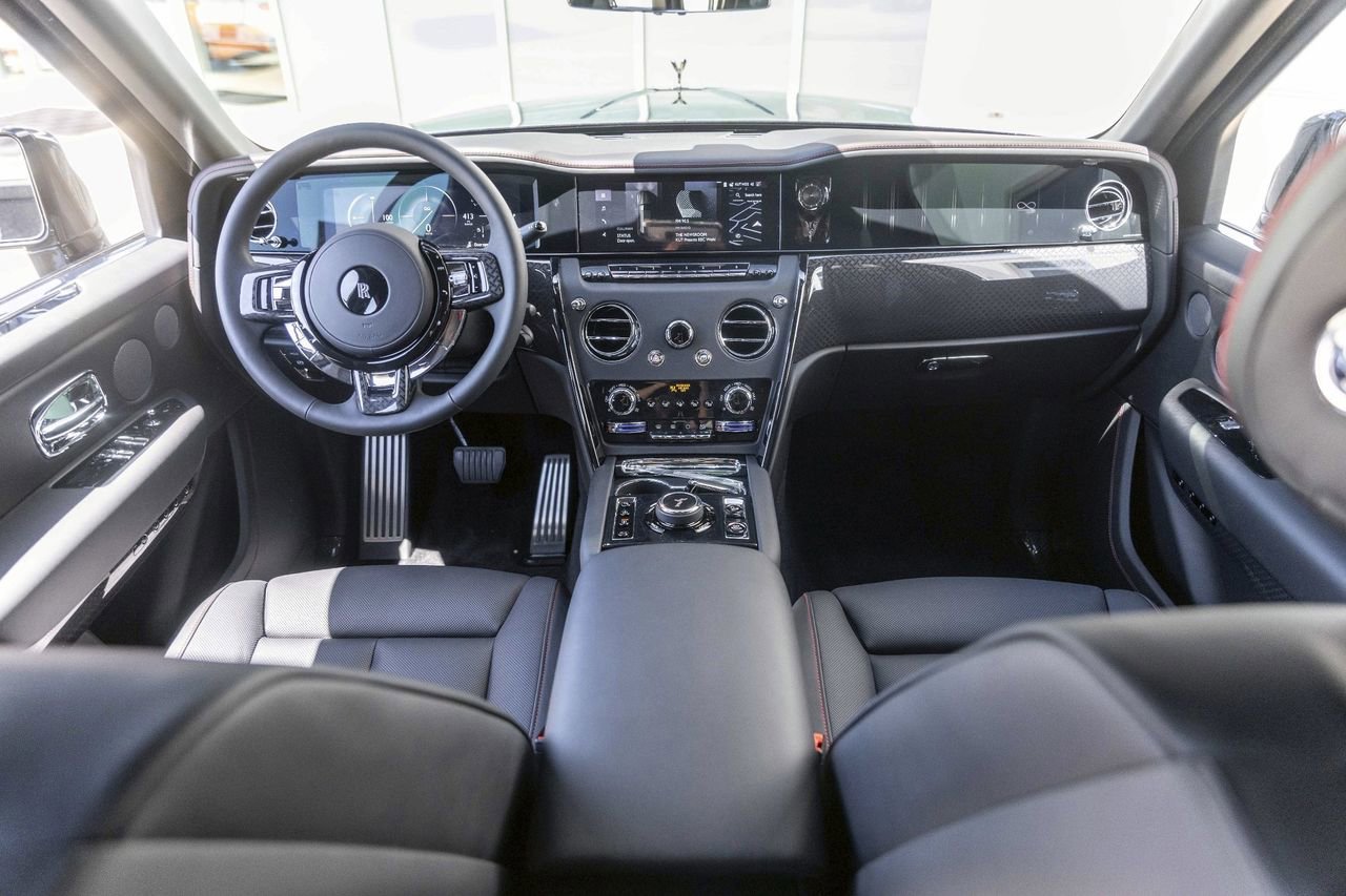 New 2026 Rolls-Royce Cullinan Black Badge AWD/4WD image 51