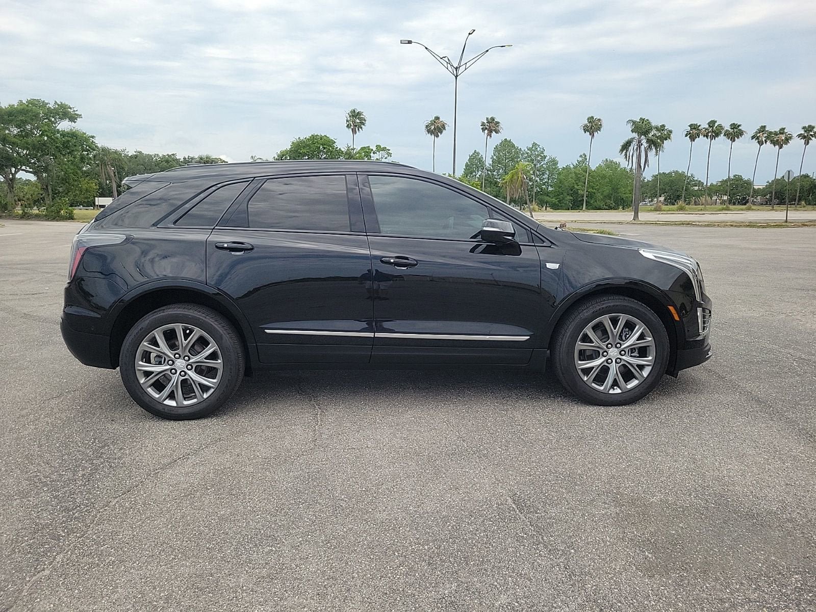 Used 2021 Cadillac XT5 Sportv AWD/4WD image 4