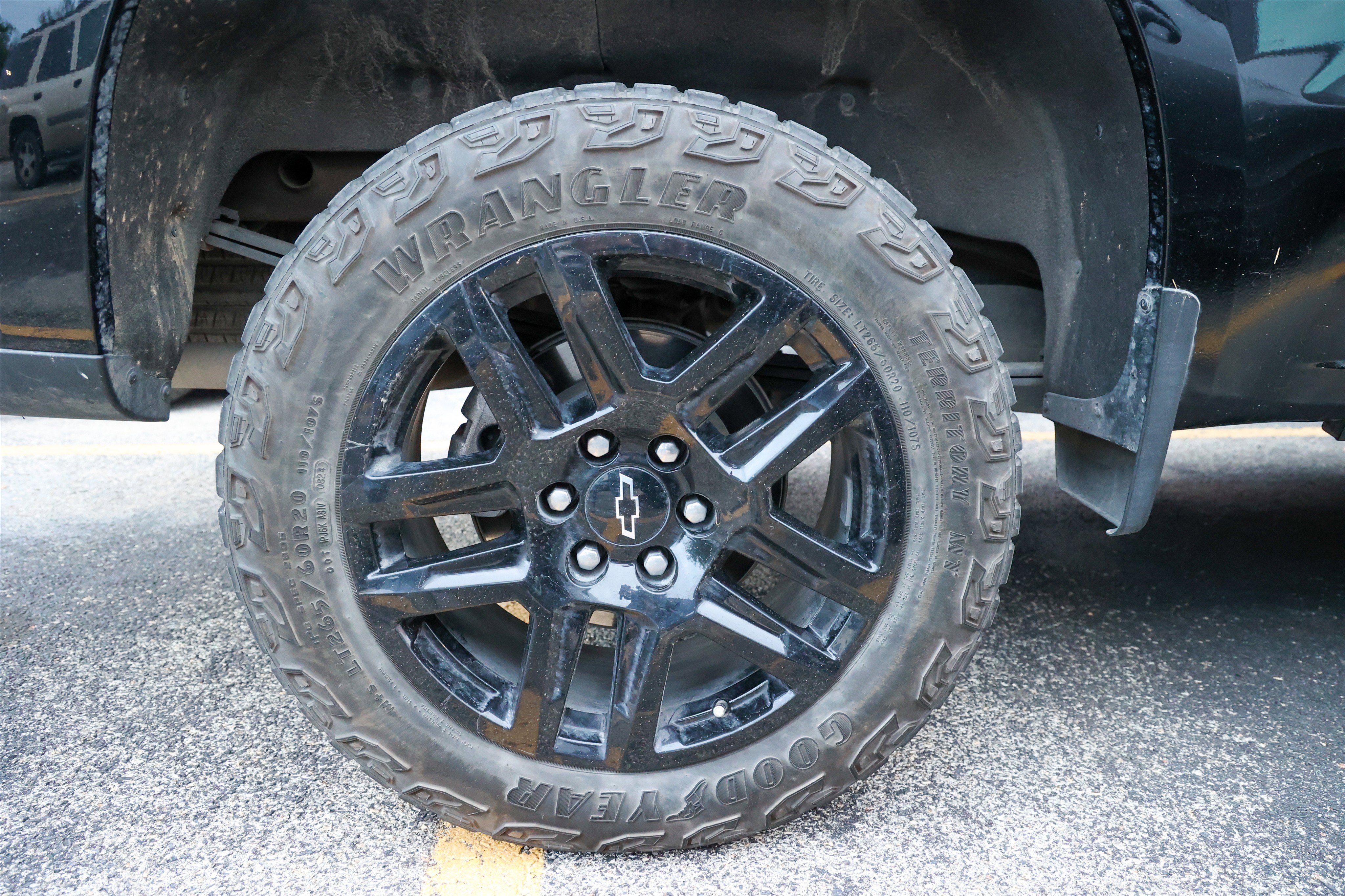 Used 2024 Chevrolet Silverado 1500 LT Trail Boss w/ Convenience Package II image 16