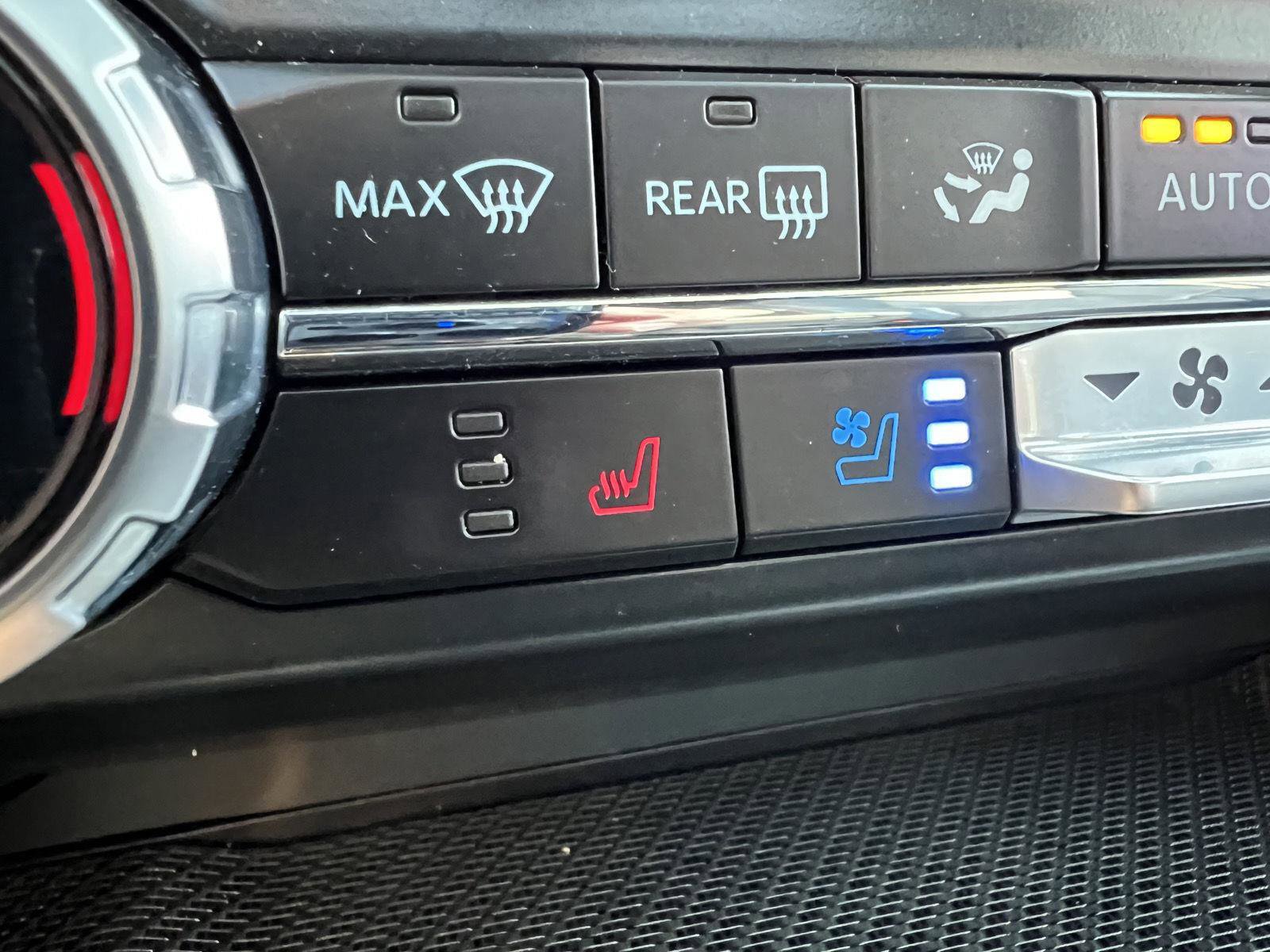 Used 2023 Ford F150 Raptor w/ Blue Interior Package image 37