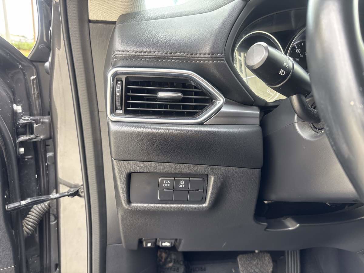 Used 2020 MAZDA CX-5 Touring image 21