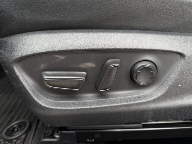 Used 2021 Toyota Camry XSE FWD image 26