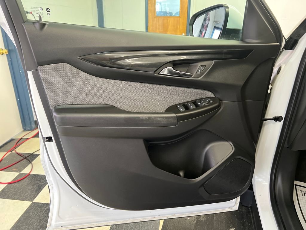 Used 2024 Chevrolet TrailBlazer LT image 35