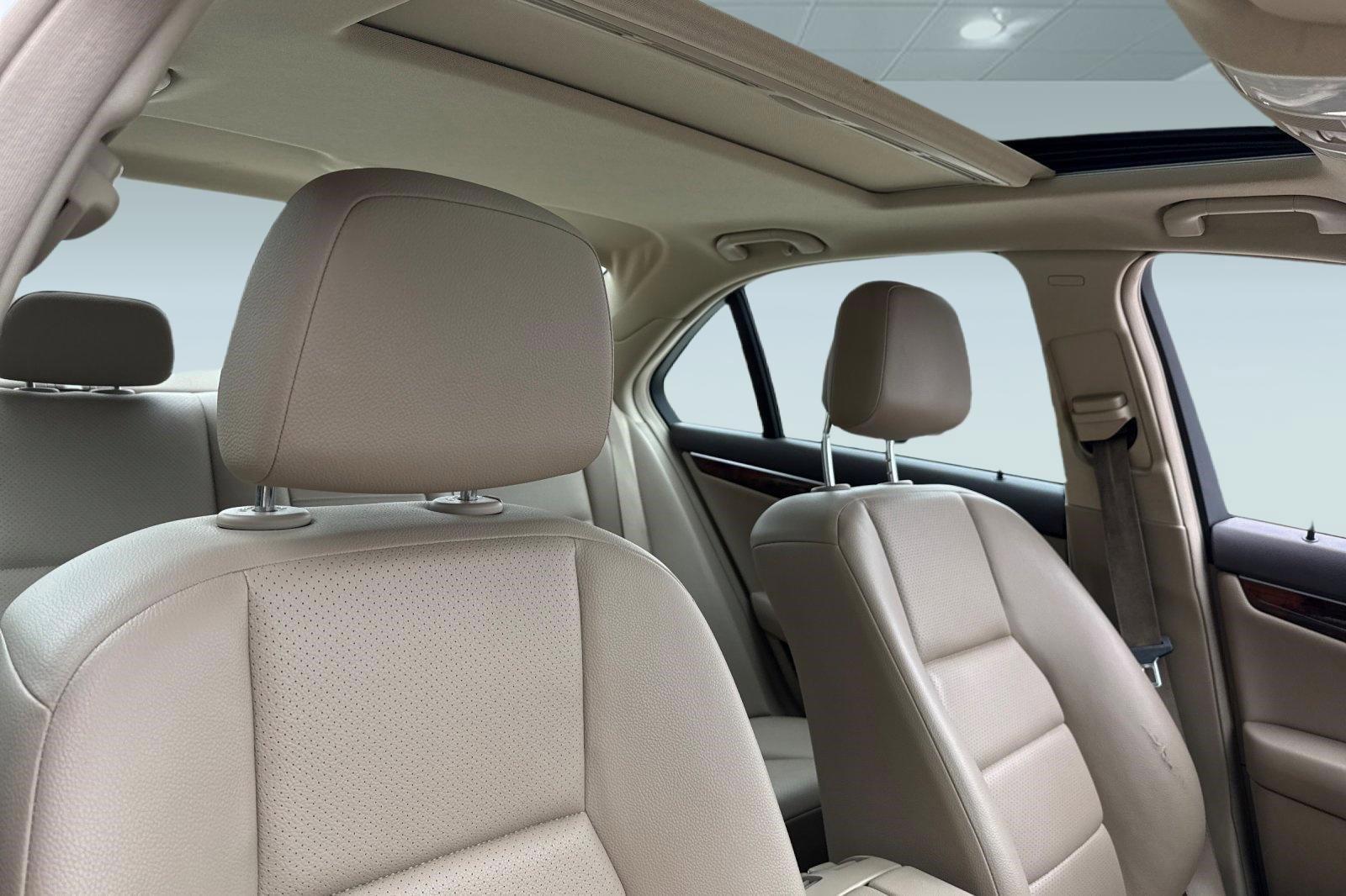 Used 2014 Mercedes-Benz C 250 Sedan image 14