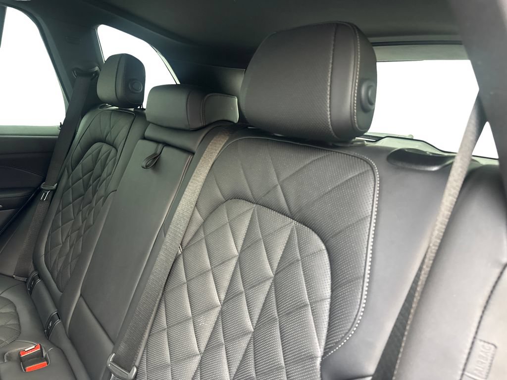 Used 2024 BMW X5 sDrive40i w/ Premium Package RWD image 35