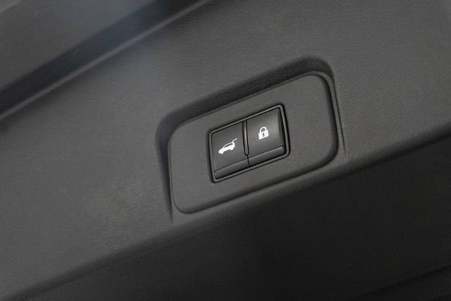 Used 2023 Nissan Rogue SV w/ SV Premium B Package FWD image 22