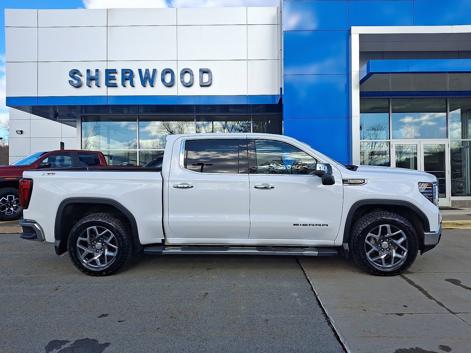 Used 2023 GMC Sierra 1500 SLT w/ SLT Premium Package AWD/4WD image 7