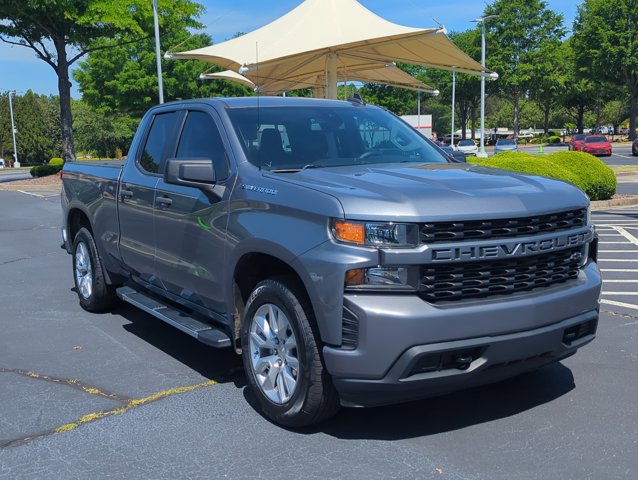 Used 2021 Chevrolet Silverado 1500 Custom w/ Safety Confidence Package RWD image 3