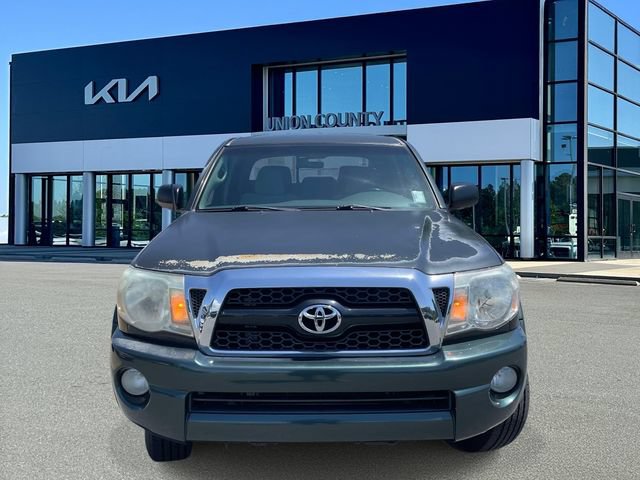 Used 2011 Toyota Tacoma PreRunner w/ SR5 Pkg #2 RWD image 2