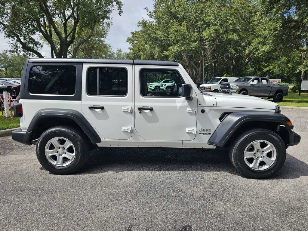 Used 2018 Jeep Wrangler Unlimited Sport S AWD/4WD image 2