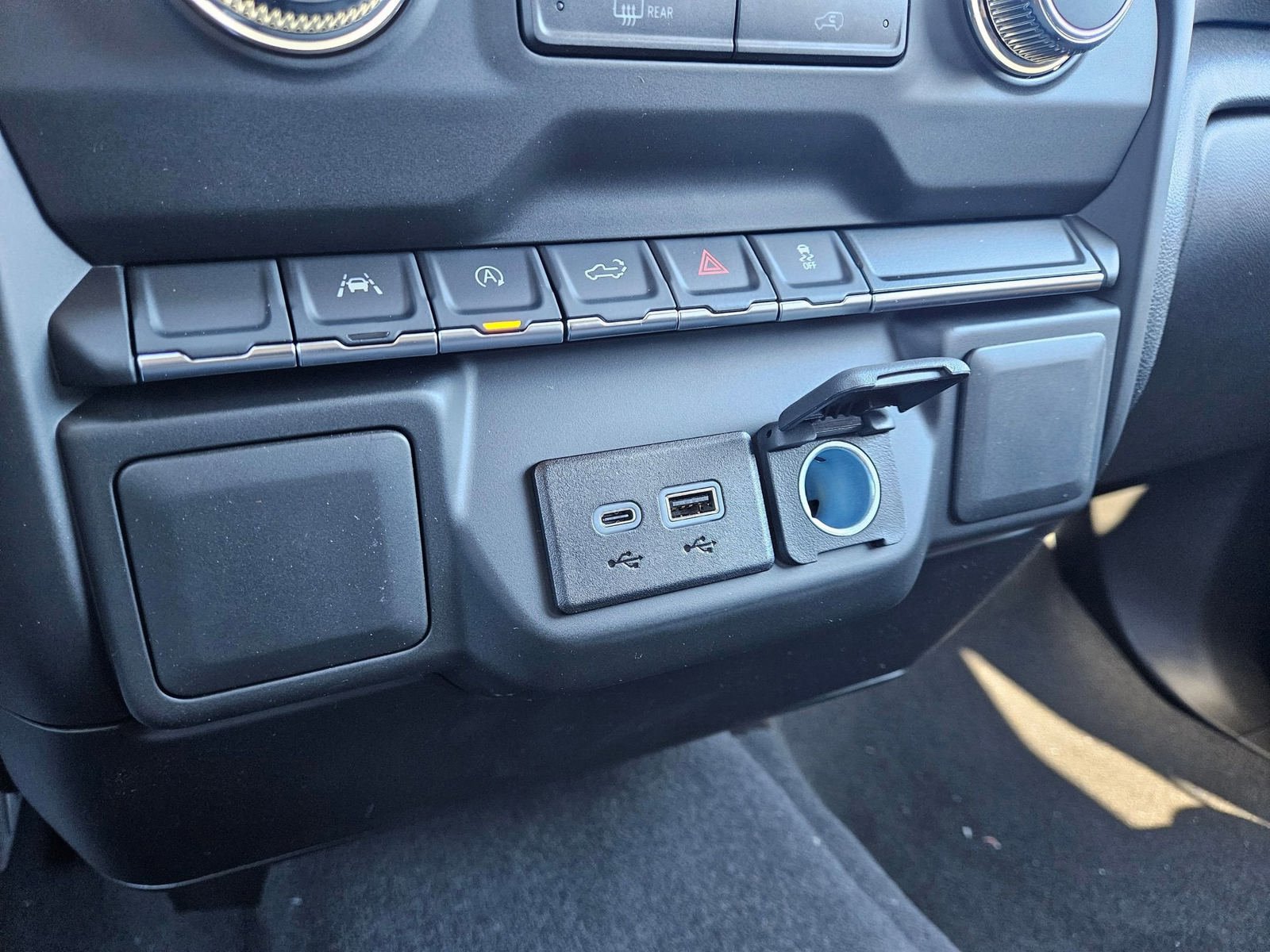 New 2026 GMC Sierra 1500 Pro w/ Graphite Edition AWD/4WD image 18