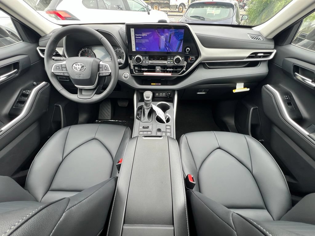 New 2026 Toyota Highlander XLE AWD/4WD image 21