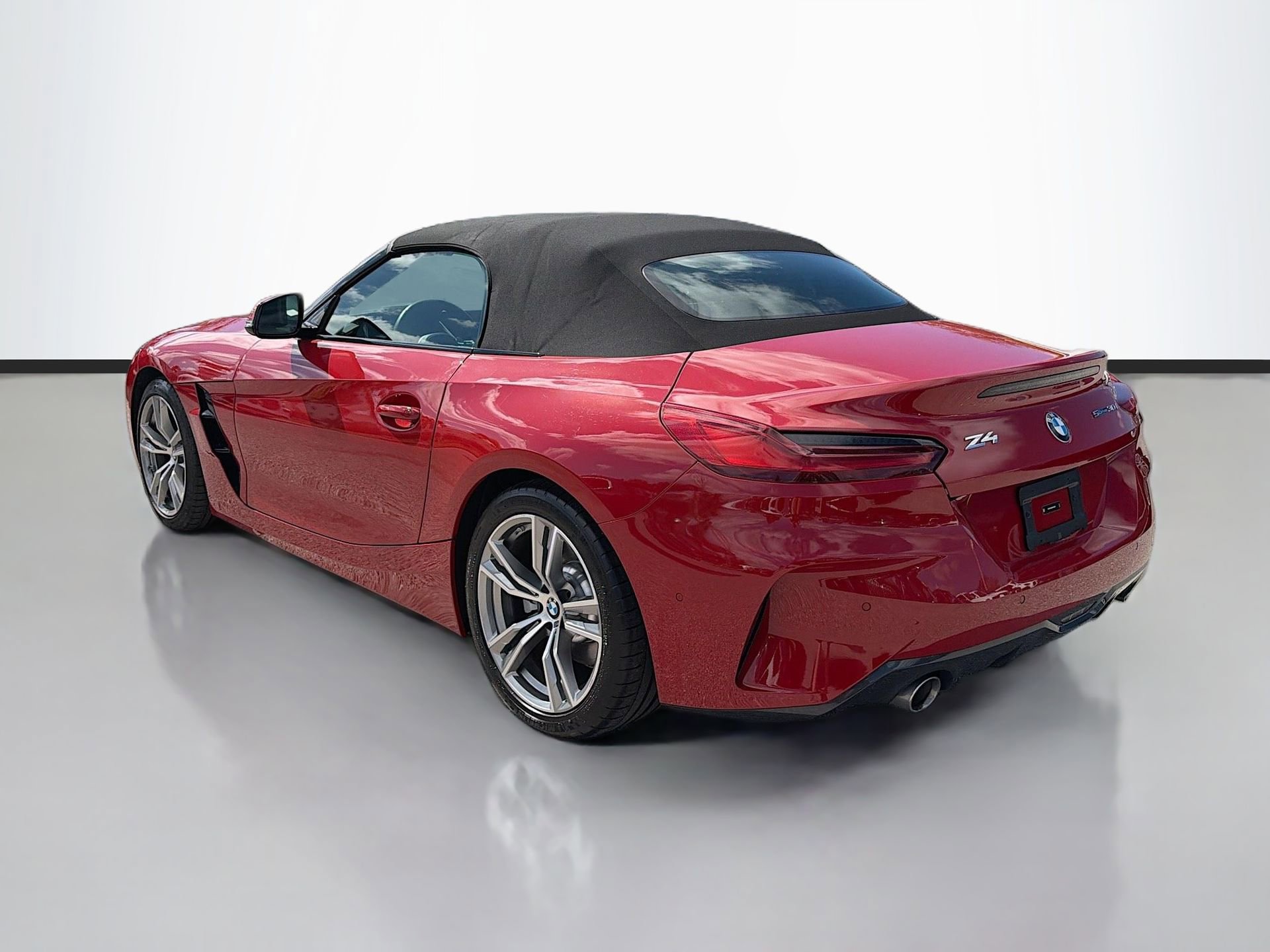 Certified 2025 BMW Z4 sDrive30i image 6