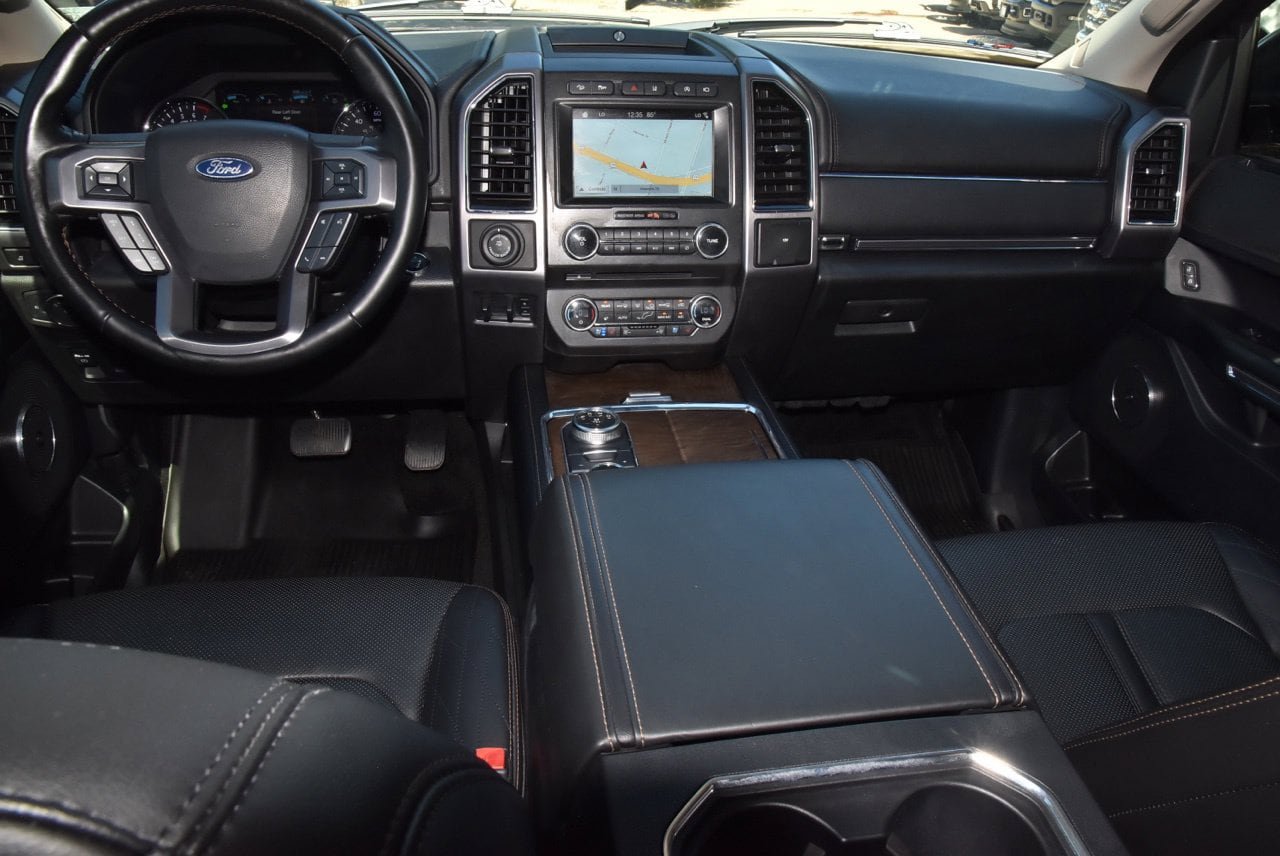 Used 2018 Ford Expedition Platinum AWD/4WD image 17