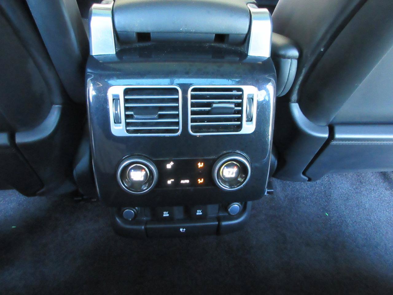Used 2019 Land Rover Range Rover Supercharged AWD/4WD image 42