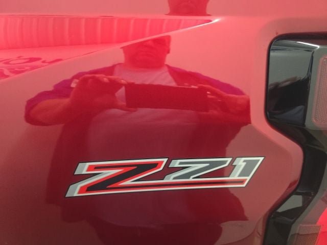 Used 2024 Chevrolet Colorado Z71 w/ Z71 Convenience Package 2 AWD/4WD image 11