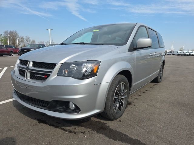 Used 2019 Dodge Grand Caravan GT FWD image 2
