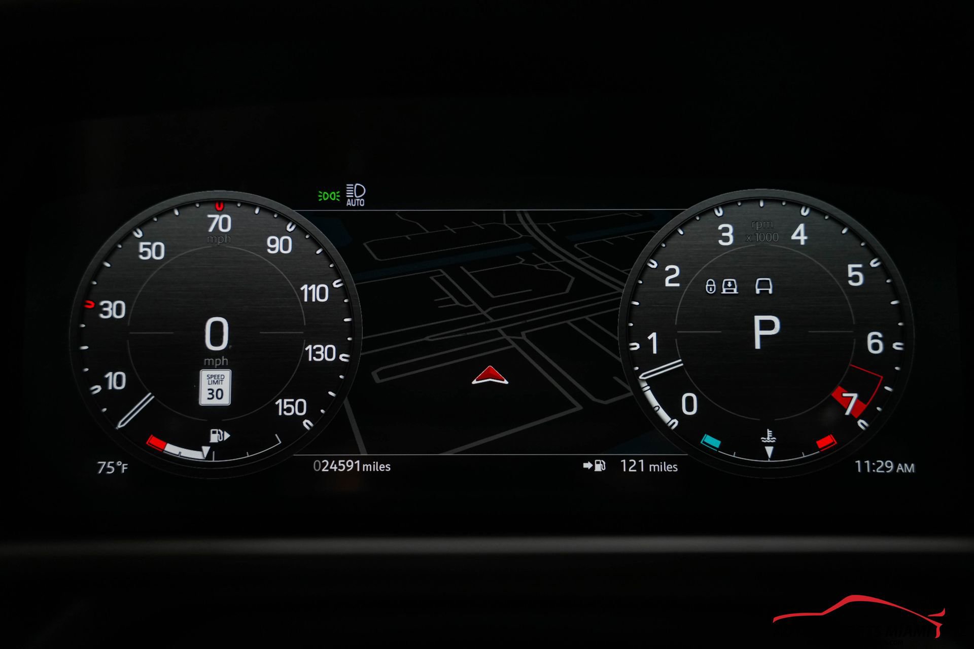 Used 2023 Land Rover Defender 130 X-Dynamic SE image 81