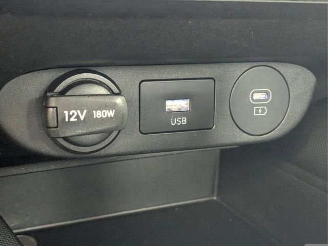 Used 2024 Hyundai Elantra SE FWD image 24