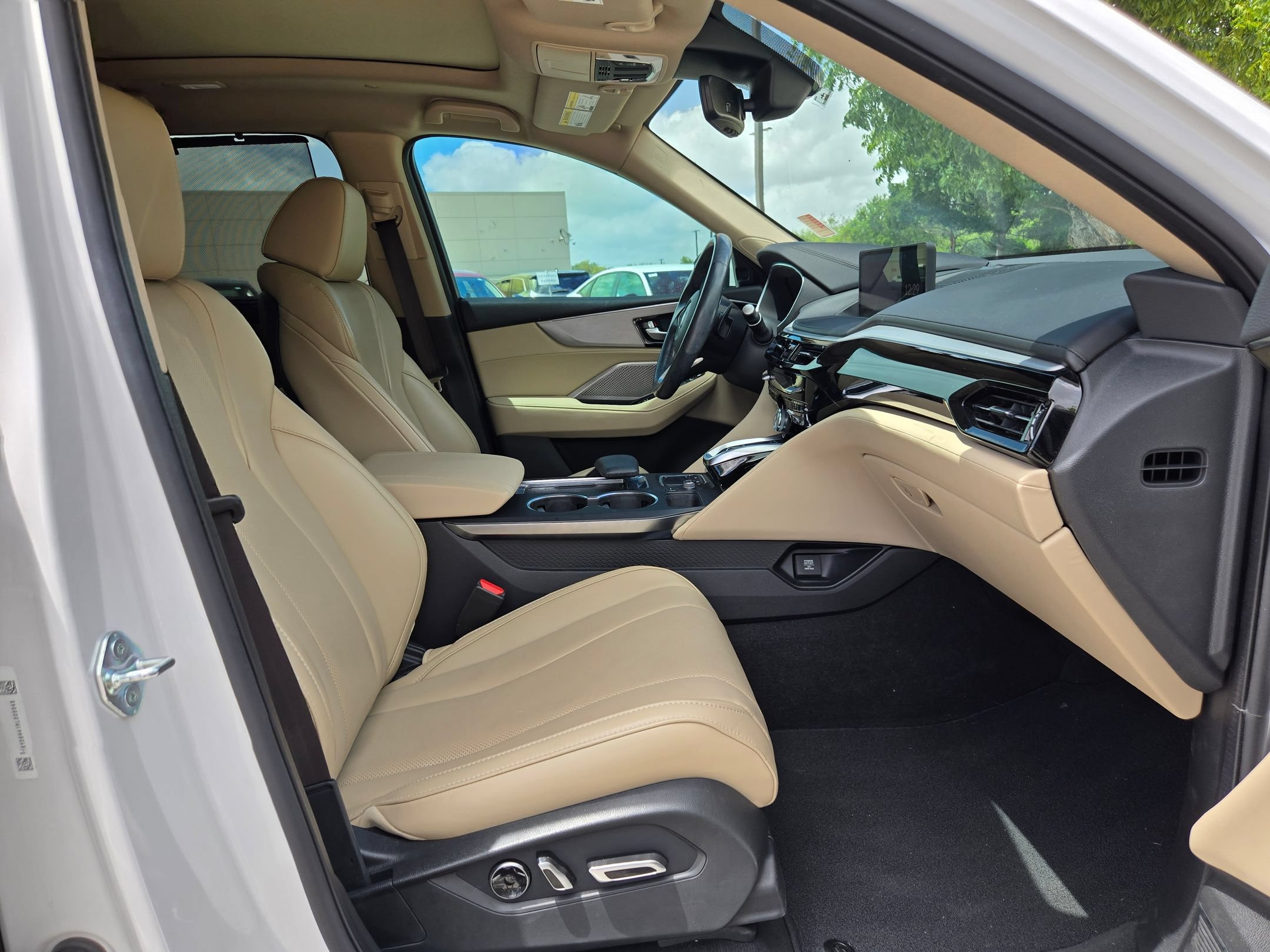 Used 2024 Acura MDX FWD w/ Technology Package image 27