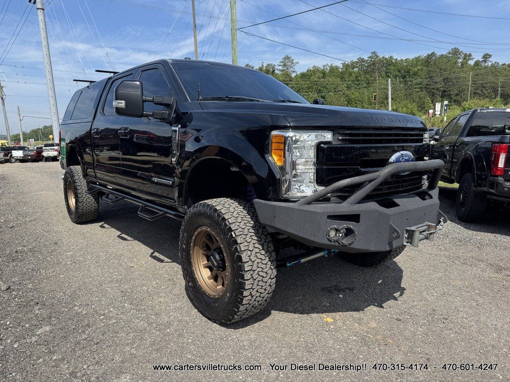 Used 2017 Ford F250 Lariat w/ Lariat Value Package AWD/4WD image 5