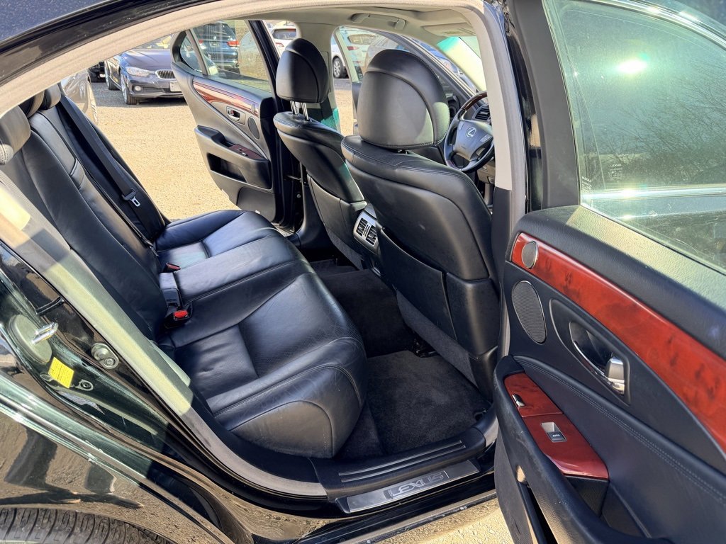 Used 2011 Lexus LS 460 AWD image 25