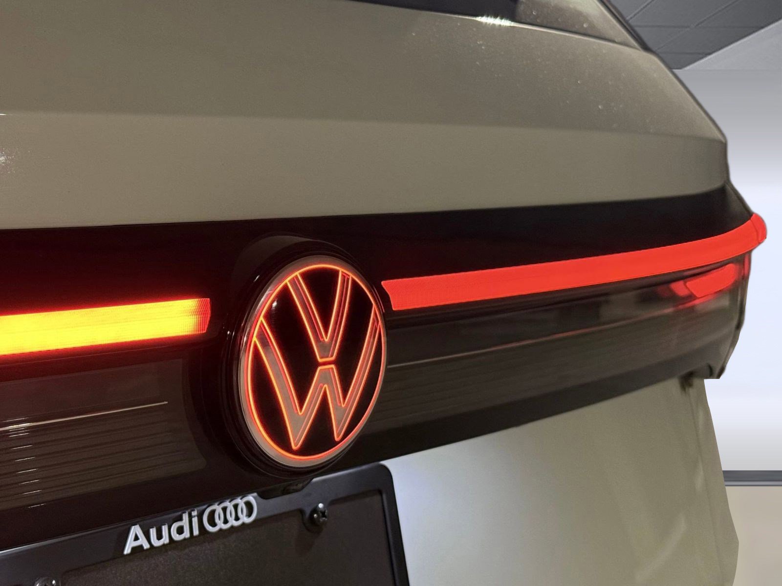 Used 2025 Volkswagen Taos S image 30