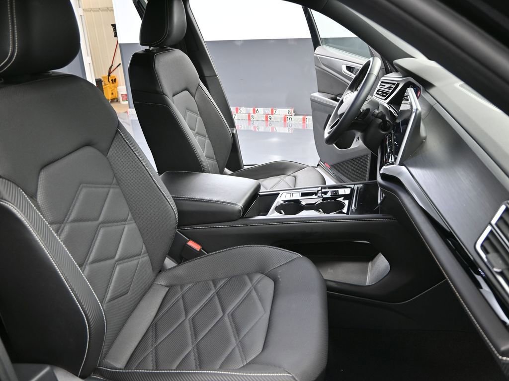 Used 2024 Volkswagen Atlas Cross Sport SE image 47